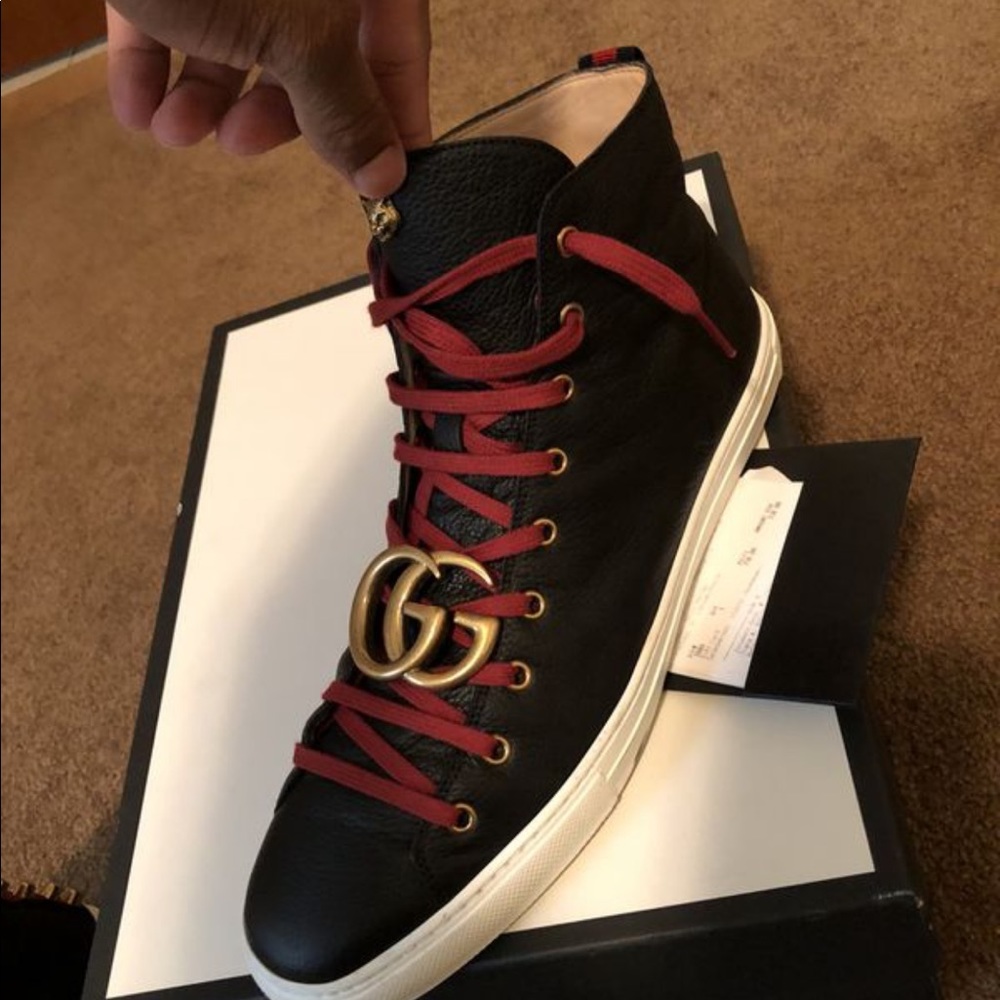 Authentic Gucci Shoes that come with receipt